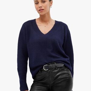 Gap Navy V-Neck Women's Sweater